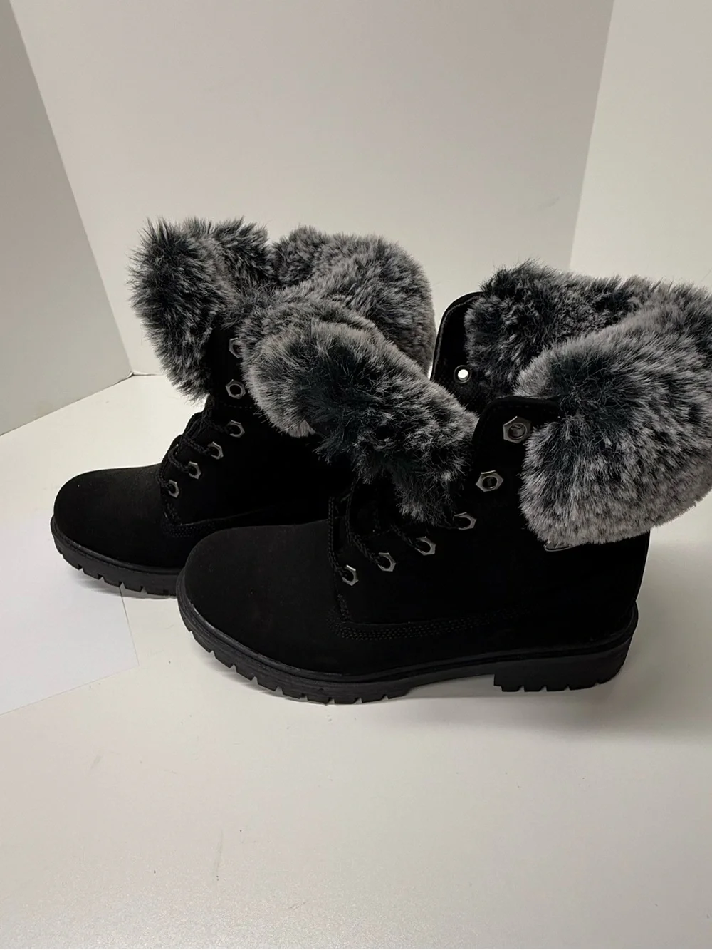 Lugz Faux-Fur Trim Black Winter Boots for Women